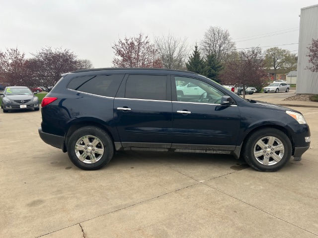 2011 Chevrolet Traverse 2LT AWD