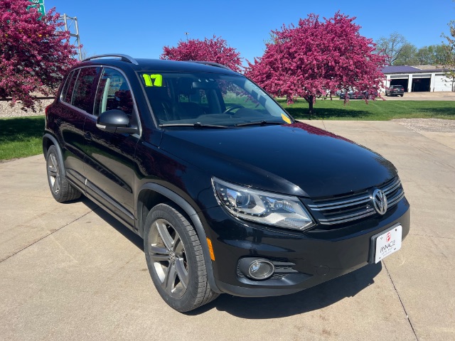 2017 Volkswagen Tiguan 2.0T Sport