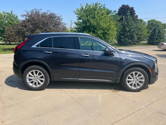 2022 Cadillac XT4 AWD Luxury