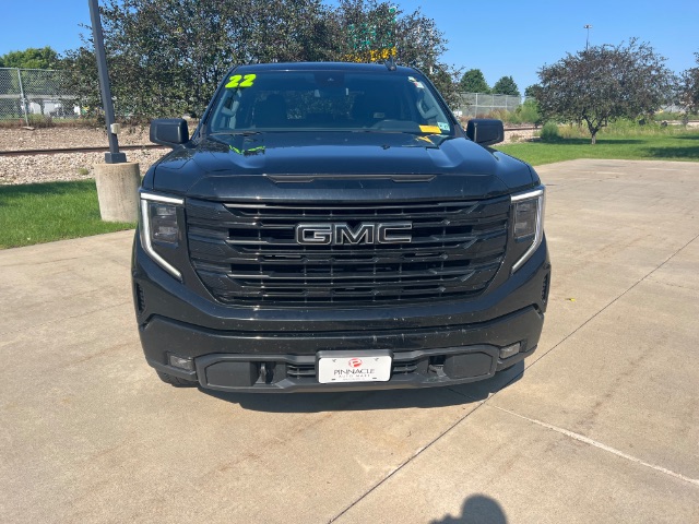 2022 GMC Sierra 1500 4WD Crew Cab Short Box Elevation with 3SB