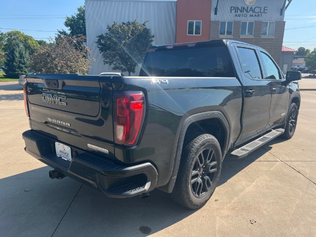 2022 GMC Sierra 1500 4WD Crew Cab Short Box Elevation with 3SB