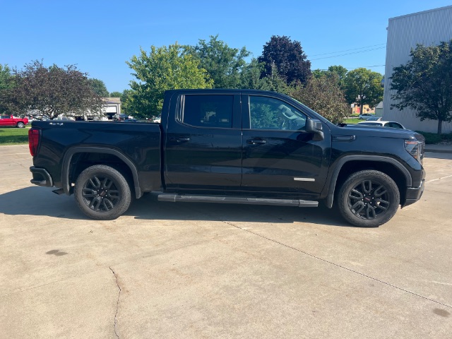 2022 GMC Sierra 1500 4WD Crew Cab Short Box Elevation with 3SB