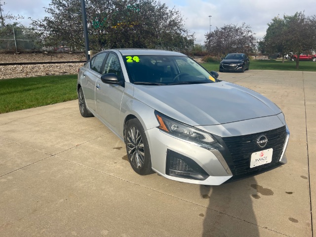 2024 Nissan Altima SV FWD