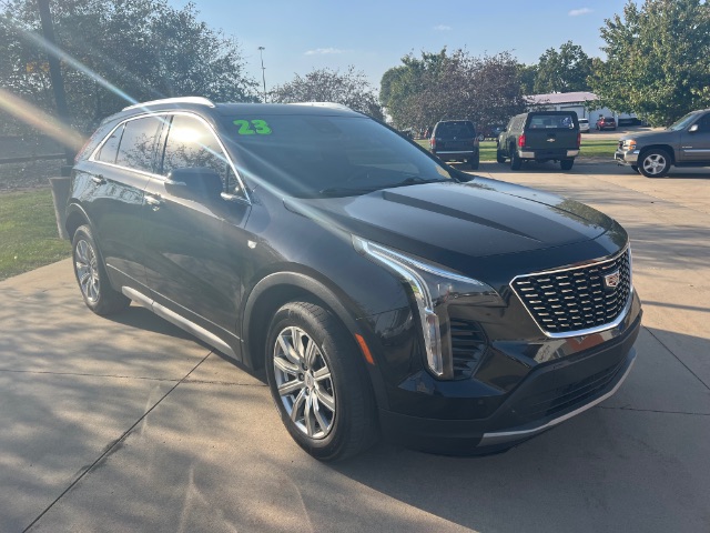 2023 Cadillac XT4 AWD Premium Luxury