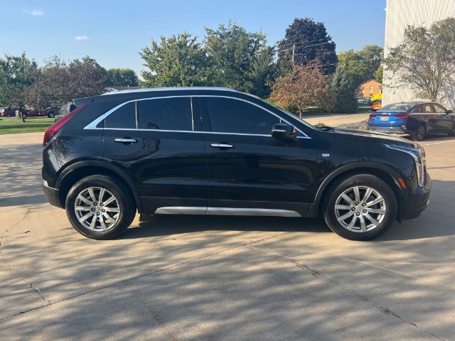 2023 Cadillac XT4 AWD Premium Luxury