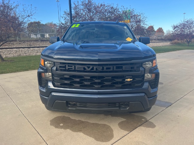 2022 Chevrolet Silverado 1500 4WD Crew Cab Short Bed Custom