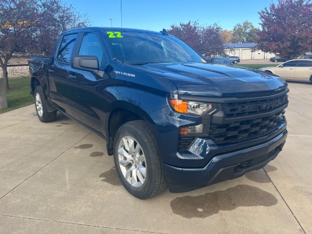 2022 Chevrolet Silverado 1500 4WD Crew Cab Short Bed Custom