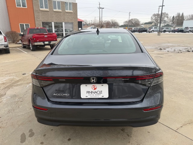 2025 Honda Accord SE - Photo 6
