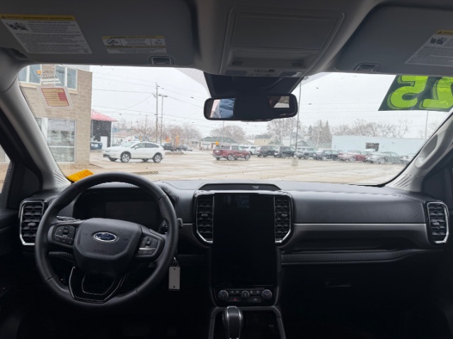 2025 Ford Ranger XLT - Photo 13
