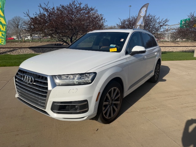 2019 Audi Q7 Premium Plus