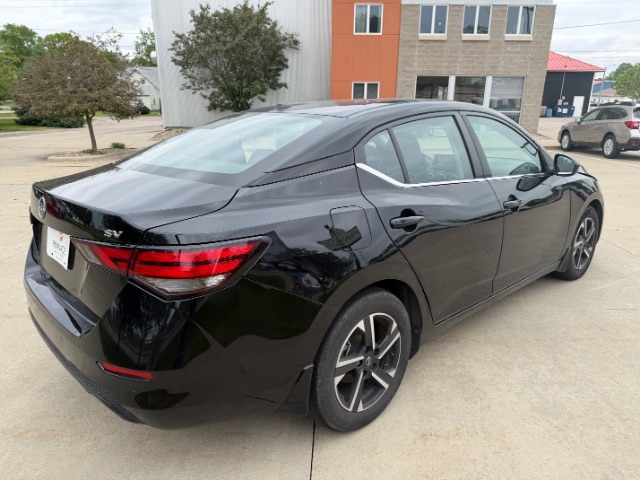 2024 Nissan Sentra SV Xtronic CVT