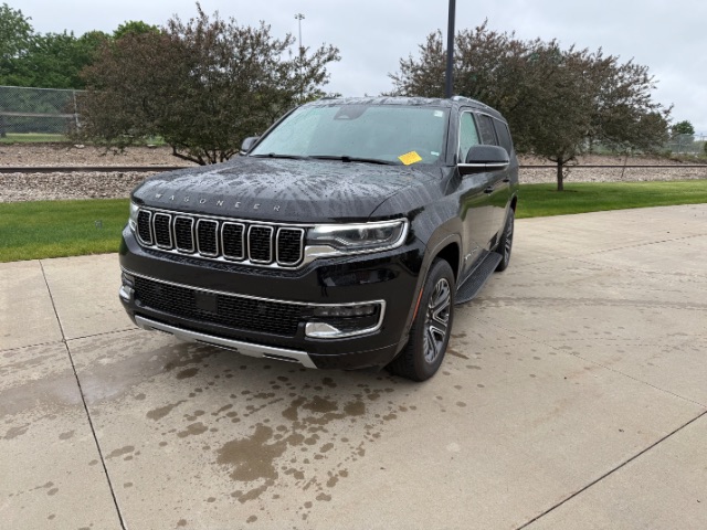 2024 Jeep Wagoneer L Series II 4WD's photo