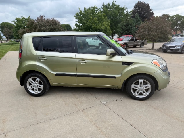 2011 Kia Soul +