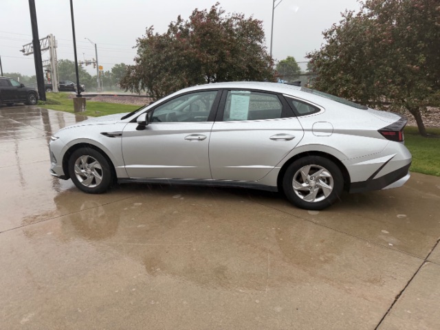 2025 Hyundai Sonata SE - Photo 8