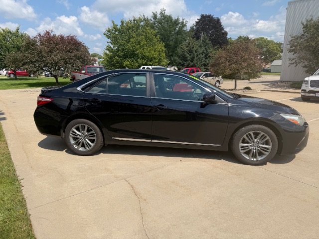 2016 Toyota Camry SE
