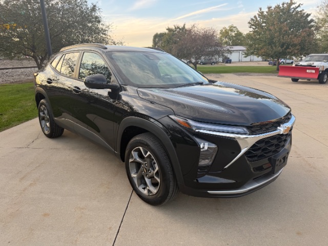2026 Chevrolet Trax FWD LT