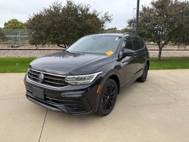 2022 Volkswagen Tiguan SE R-LINE BLACK