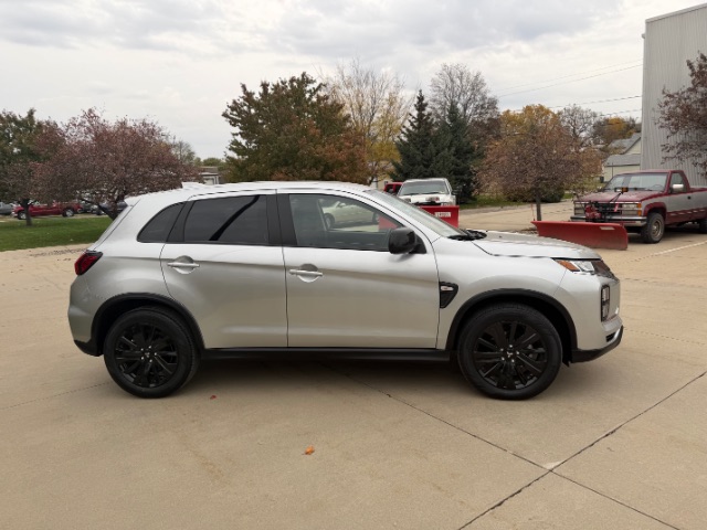 2026 Mitsubishi Outlander Sport 2.0 S | 2.0 ES | 2.0 LE | 2.0 SE | 2.0 Trail Edition | 2.0 Ralliart